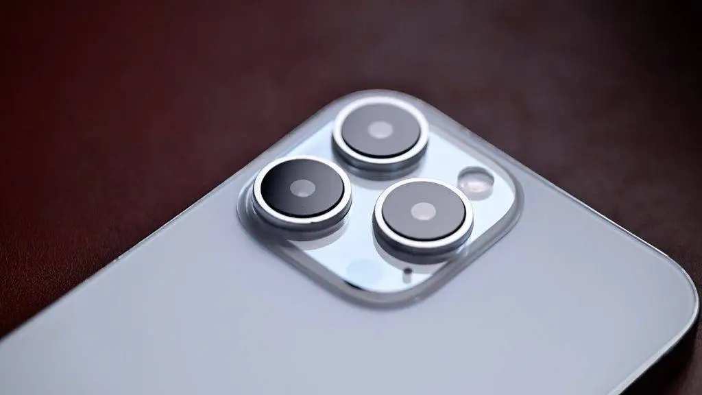 iPhone 16 Pro 机模，图源：Apple Insider